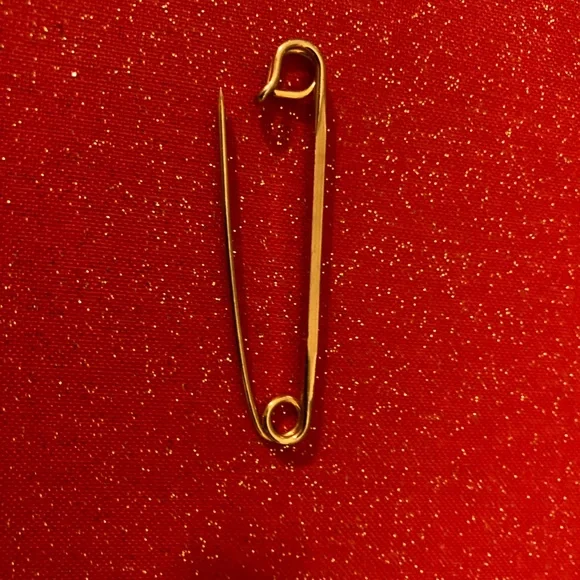 Jewelry Making  Oversize Safety Pin, Vintage Swivel  pins.Race Horse Charm. - Picture 5 of 6